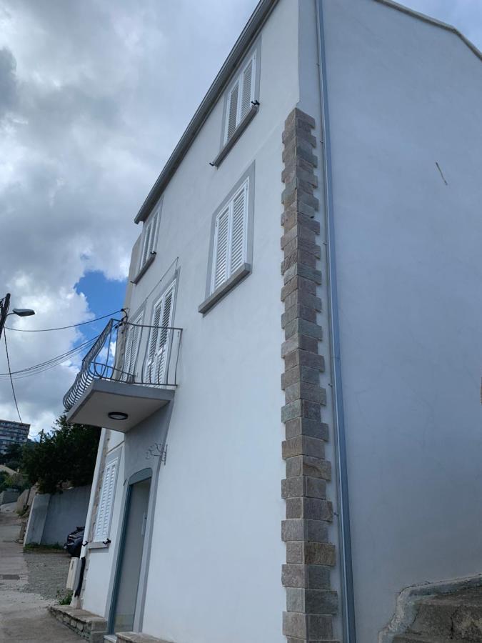 Magnifique Maison Avec Vue Mer Hauteur De Bastia 巴斯蒂亚 外观 照片